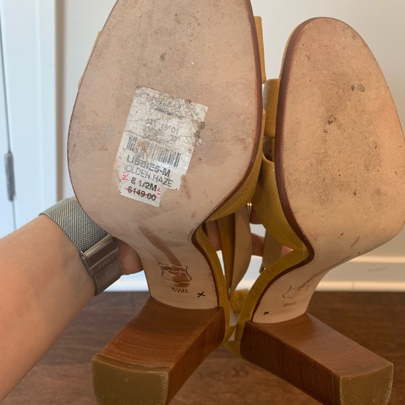 Mustard yellow NWT Talbots heel 8.5 leather - Picture 6 of 7